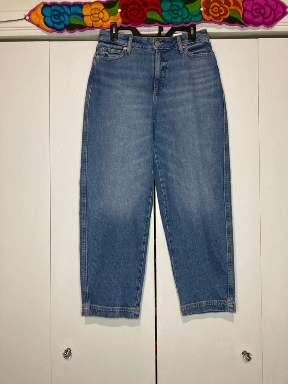 Barrel Leg Jeans Medium Wash Oversized Size 2 Mid-Rise New With Tags NWT